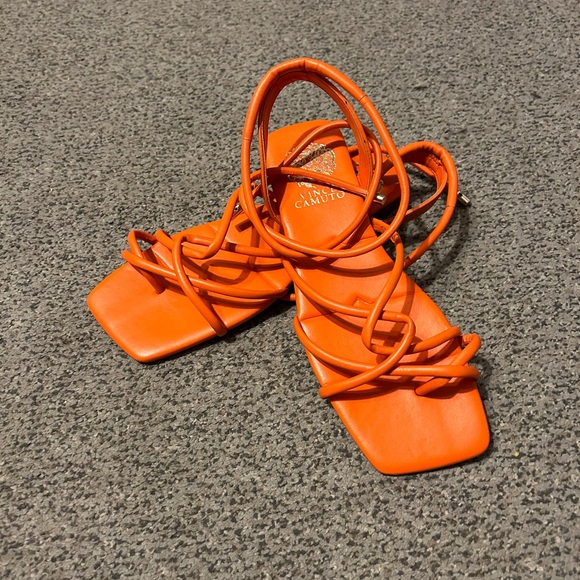 Vince Camuto Sandals - Picture 5 of 6